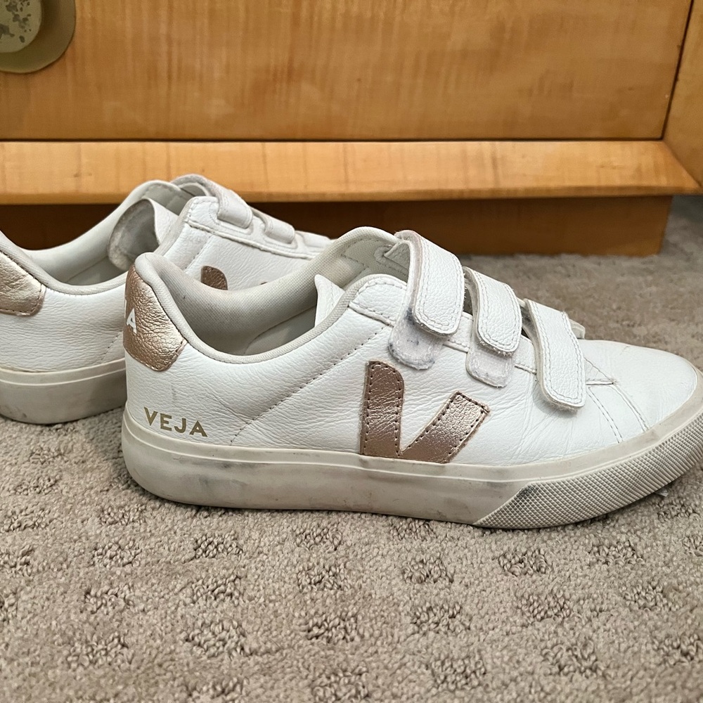 Veja women’s sneakers